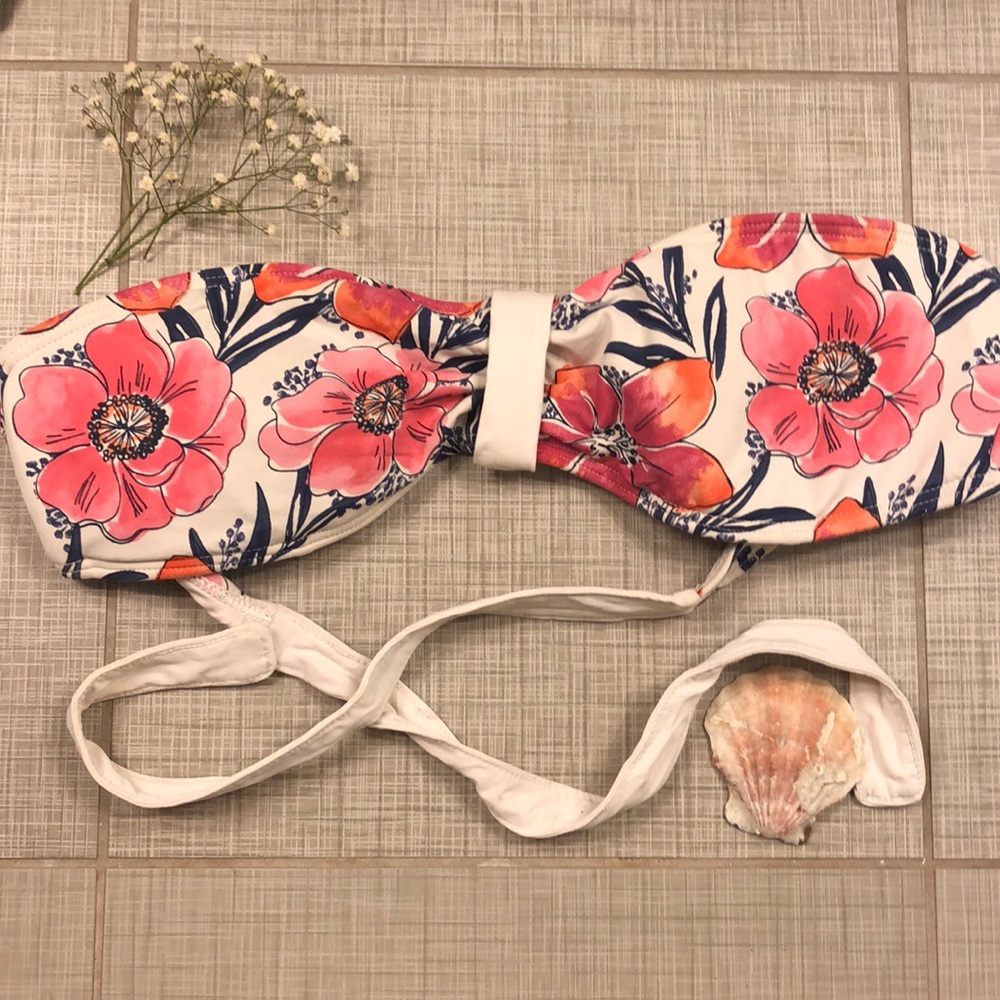 Bandeau Hollister bikini top